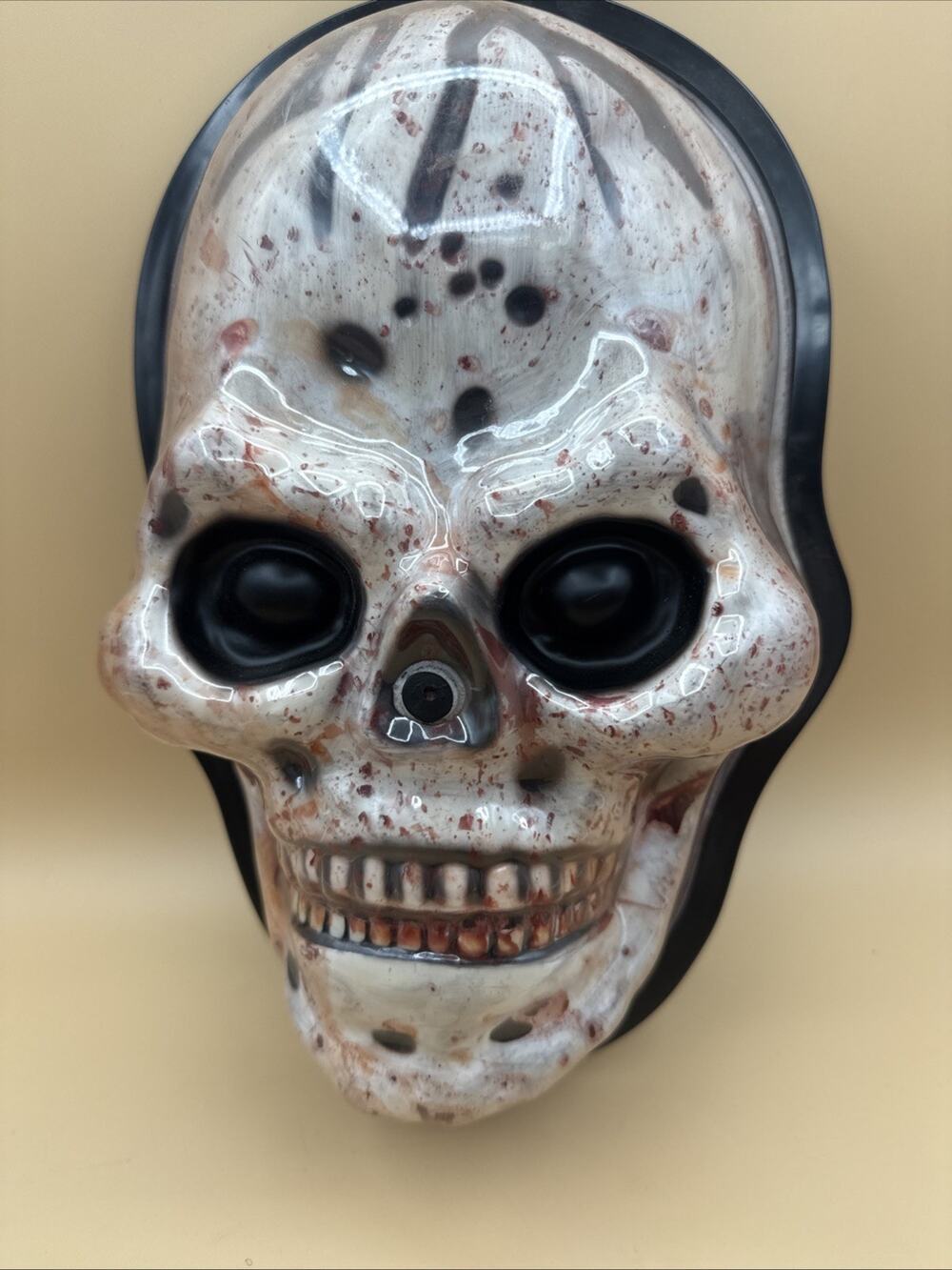 Playtronix 11.5” Light up Talking Laughing Human Skull Halloween bloody Creepy